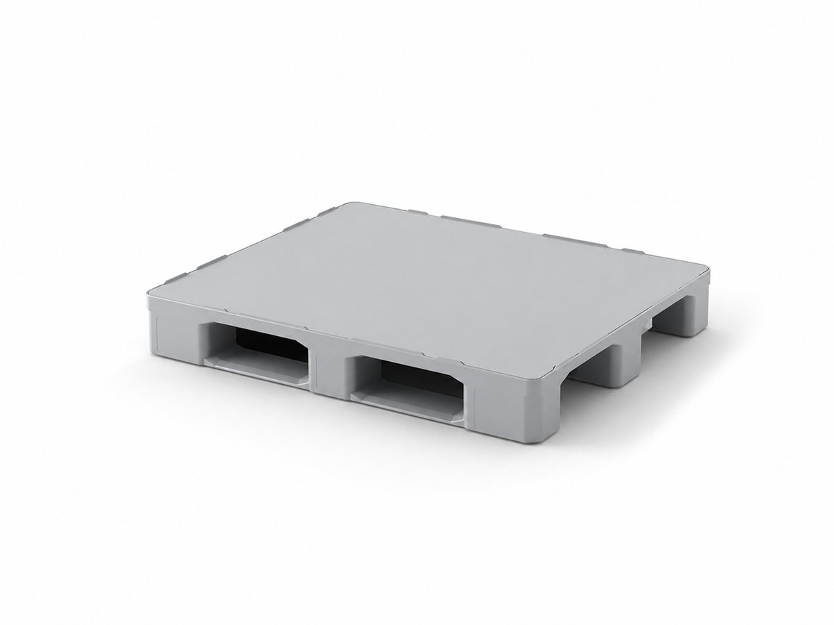 Closed-deck plastic pallet, 1200 x 1000 x 160 mm, three runners with a 6.5 mm rim — corner view